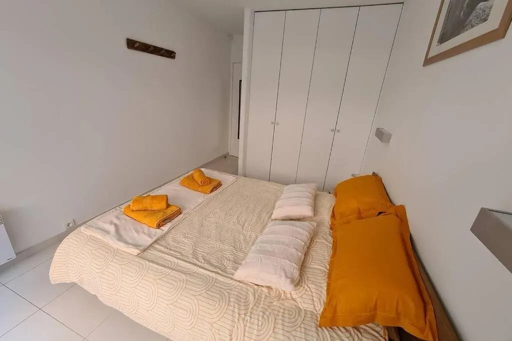 Le Lodge, T2 Classe 3 Etoiles Avec Jardin, Parking, Piscine & Mer A 2 Pas Menton France